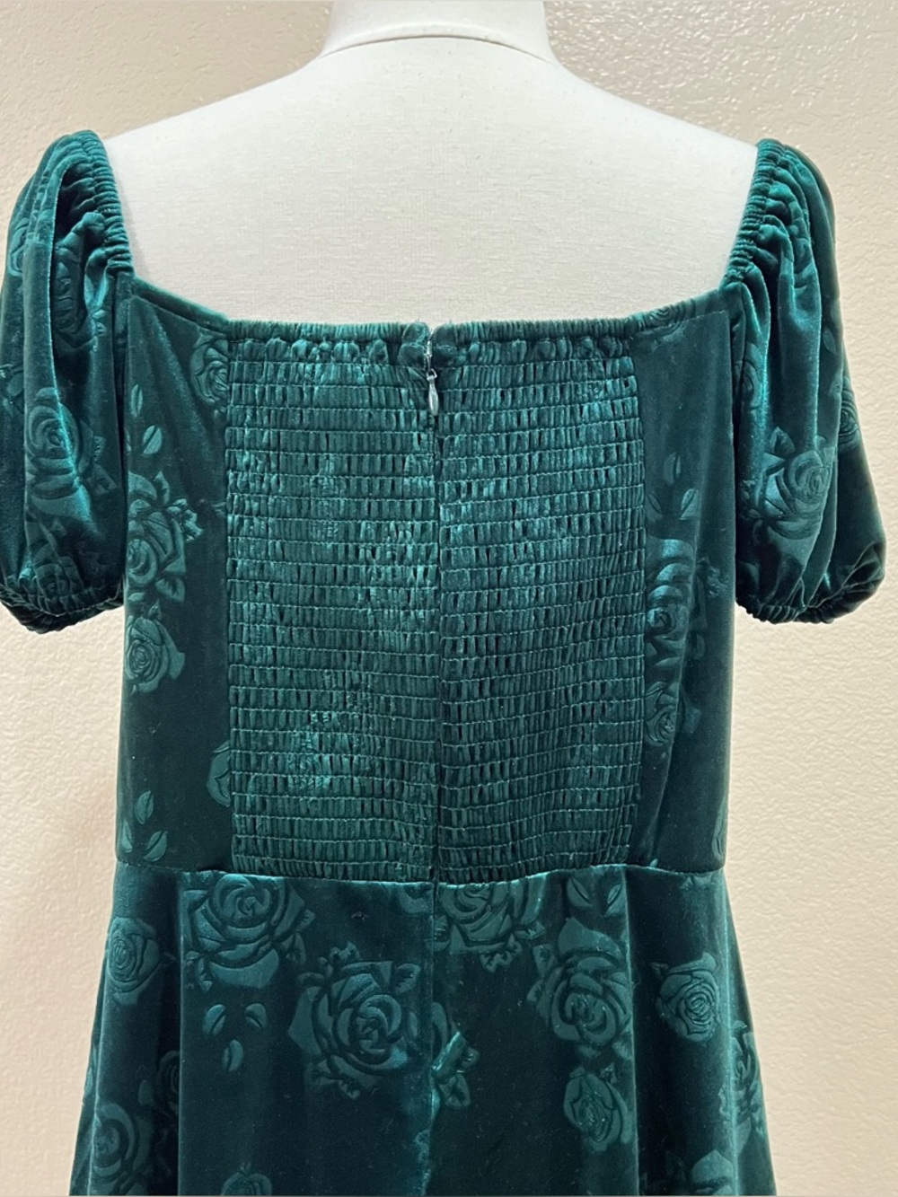 Francesca's Tina Green Velvet Floral Mini Dress NWT Size XL - Picture 8 of 12